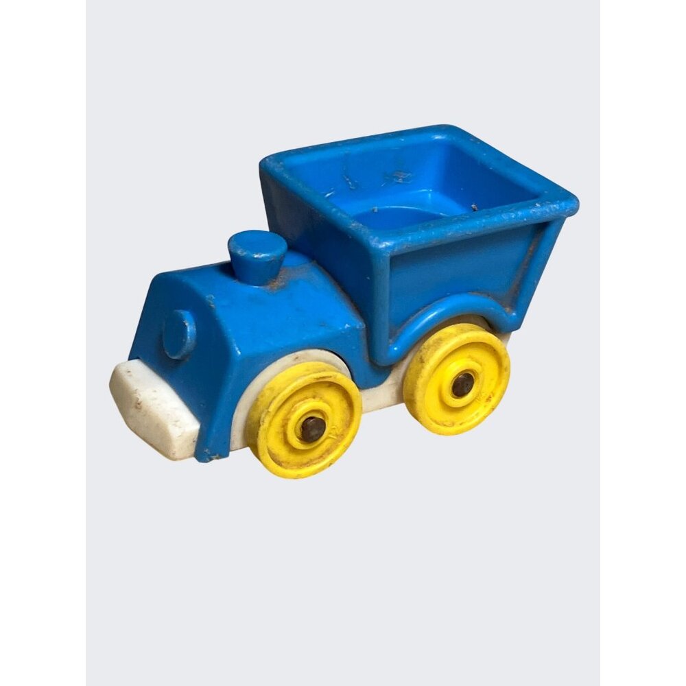 Fisher-Price Little People Vintage Vehicles Set Of 4 Plastic Vehicles  3 People - Picture 2 of 9